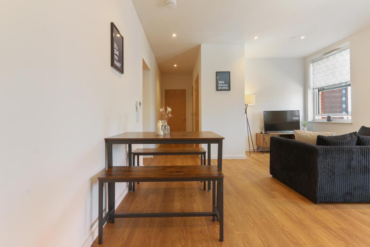 Modern 2-Bed Apartment, Free Parking, City Centre, Netflix & Pet Friendly - Hosted By Stay Host Save Sheffield Bagian luar foto